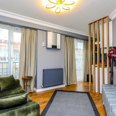 Lovely Flat 500 M To Uskudar Ferry Station Istanbul Eksteriør bilde